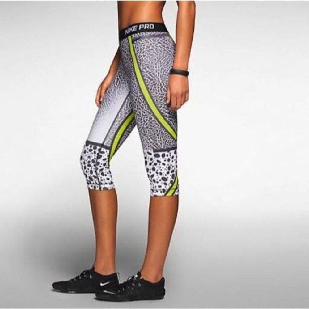 Nike Pro Core Safari Ladies Capri Running Tights